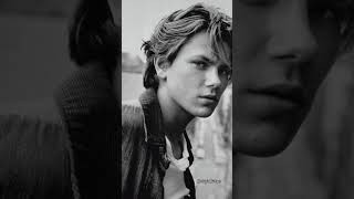 River Phoenix  Aug 23, 1970 - Oct 31, 1993. #river  #riverphoenix #80s #nostalgia