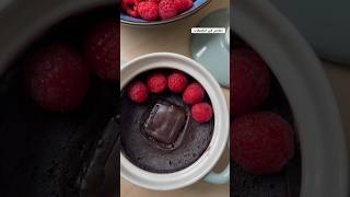 كيكة شوكولاتة في دقيقة وحدة؟؟😳 One-minute Chocolate Mug Cake #shorts #ترند