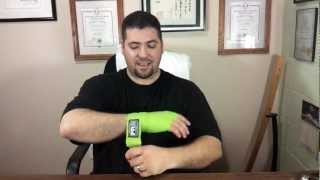 How to wrap your wrist/hand with Mexican style wraps for Boxing, Kickboxing, MMA & Karate