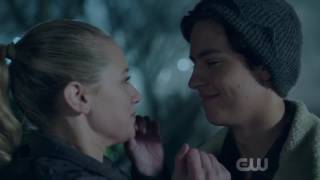 Betty kisses jughead clip 1x07 HD