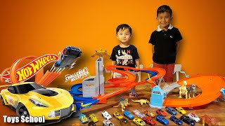 Hot Wheels Auto Lift Expressway Unboxing Review by Toys School