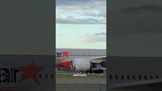 Spectacular Jetstar taking off at Melbourne airport bound to Denpasar #melbourneairport