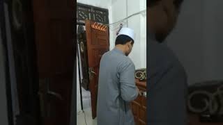 Azan termerdu sepanjang abad