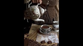 خلاص مش هتشتري هوت شوكليت من بره تاني🍫عملتهولك بمكونات في كل بيت..Italian hot chocolate 🍫