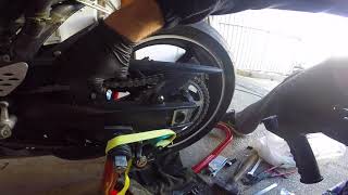 Cambiando la cadena de la R1 // Changing the R1 drivechain (PARTE 2)