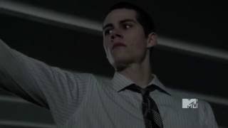 Teen Wolf Peter Hale (TheAlpha) tell Stiles if he want the Bite to be "WereWolf" (Season1Episode12)