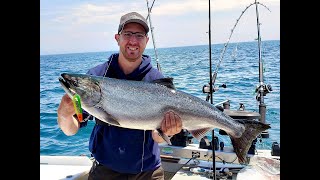 Fishing on Lake Ontario 2 - Big Chinook!