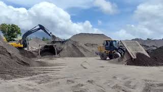 Stockpiling using Wheel Loader