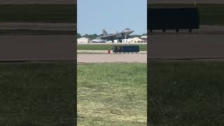 F-22 Landing at EAA AirVenture #osh24 #aviation