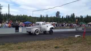 WILLYS PICKUP VS. 30' MODEL A COUPE BILLETPROOF ERUPTION DRAGS TOUTLE, WA 2013