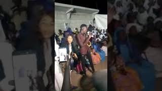 Talla Kassé chante AMETH FALL BARAYA......Regarder 100% ambiance