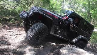 TJ VS JK ~ Rubicon Battle Rock Crawling