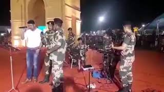 BSF के इन जवानों की गायकी सुनकर आपका भी सीन चौड़ा और आंखें नम हो जाएंगी