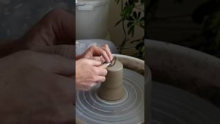 Tapping Trick! 😀 #ceramics #pottery #clay #stoneware