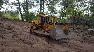 CAT D10T RC Dozzer testing the automatic tilt control with Arduino Nano and MPU 6050 sensor