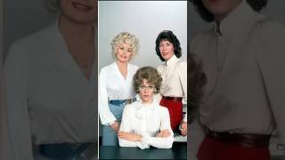 Dolly Parton Dishes on the New '9 to 5' Remake With Jennifer Aniston