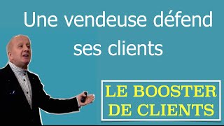 Une vendeuse défend ses clients