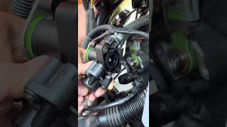 How to verify if fuel injector is working on the 2005 Aprilia Scarabeo 50 2-stroke.