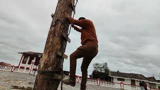 Pierde la Vida al caer de Palo Volador a 25 metros de altura