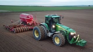 Gros semis de blé dans l'Aube de nuit 🤩/John Deere 8330/ horsch 6m