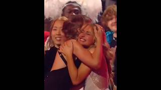 Sabrina Carpenter and Taylor Swift hugging 🫂 #sabrinacarpenter #taylorswift