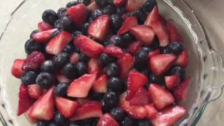 Berries Crumble Pie