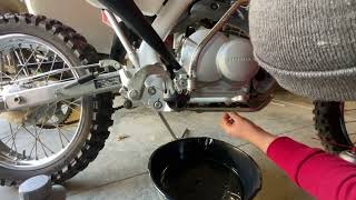 Honda CRF125F Oil Change and Check