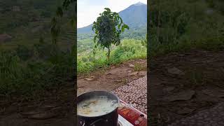 INDOMIE makanan wajib saat Camping :) #camping #indomie #wisatakeluarga #shorts #viral #videoshort