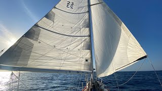 Singlehanded Sailing 150nm to Eleuthera Bahamas (Ep.25)