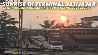 Sunrise Yang Indah Di Terminal Jatijajar dan bertepatan Puncak Arus Balik Libur NATARU 2023\2024