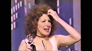 Bette Midler Wins a Special 1974 Tony Award