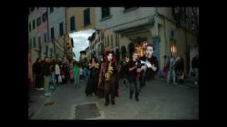 Loro sono i CiacciaBanditi, questa è...CiacciaBanda StreetBand!