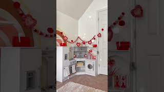 Simple kids kitchen Valentine’s Day decorating!  💖 https://liketk.it/3ZNDi  #valentinesdecor #yts