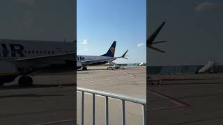 #airport #ryanair #airplane #portugal #португалия #travel #travelvlog #blogger #youtuber #shorts