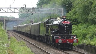 Castle class 5043 Earl of Mount Edgcunbe pass through  Hartford station in Cheshire 1st June 2024