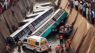 Heavy Floods Flewing Residents Away in Nairobi @iammarwa @DeeMwango #trending #floods #viral