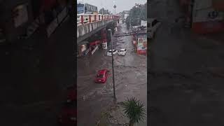 🚨SIGUEN LAS #INUNDACIONES EN LOS ESTADOS DEL SUR DE #MÉXICO: TULTITLÁN, MÉXICO