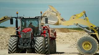 MF 8S | Fields | Product Design 2021 Award Tractor of the Year 2021