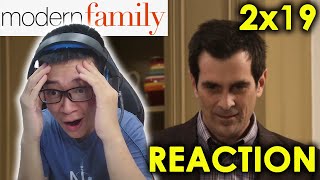 YOU GOTTA BE KIDDING ME... || Reaction to Modern Family 2x19 "The Musical Man"