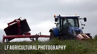 Mowing Grass ~ Newholland T7.235