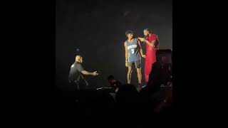 Drake called out security after a fan rushed the stage last night in Austin, TX. 👀#fyp  #hiphop