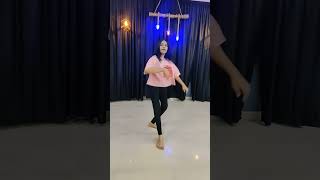 hauli Hauli #trending #dance #danceclips #viral #dance #trending #haulihaulidance #newsong