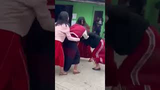 #peleasdemujeres #guatemala #sigueme #pelea #callejera #mujeres