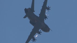 4Kᵁᴴᴰ Airbus A400M Demo with spectacular Maneuver @ Royal International Air Tattoo RIAT Fairford