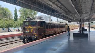 Chocolate Boy BZA WAG5 led 07592 VKB KCG Express arrives at Lingampalli