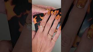 Manicura semipermanente Efecto Carey 🧡💛🖤  📍 SIBERIA SALON en MADRID