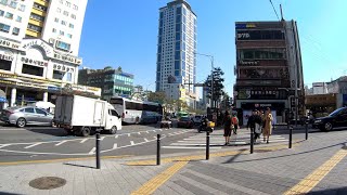 忠武路驛 Chungmuro Station inside to ToegyeDaero in Seoul, South Korea