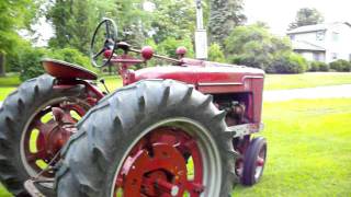 1952 Farmall Super M Walk Around