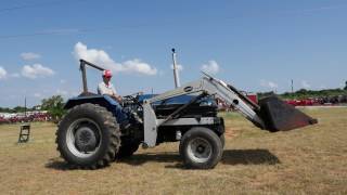 Demo Video Long 2610 Tractor with Loader