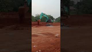 BEKO KOBELCO LOADING TANAH